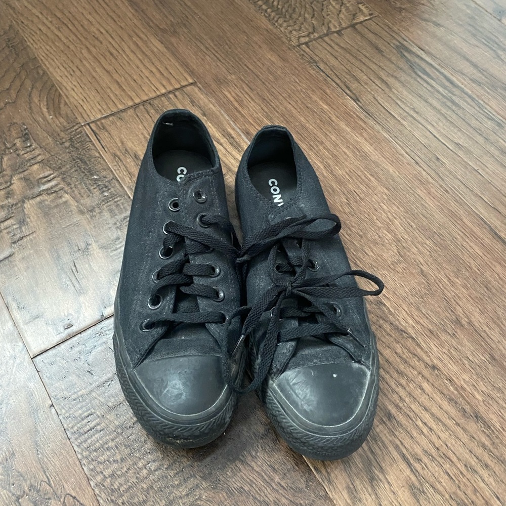 black on black converse